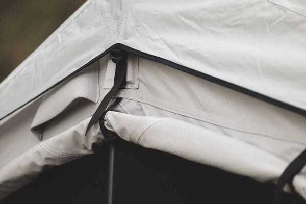 Feldon Crow's Nest Family Roof Top Tent Bundle - Coal Black - $3499